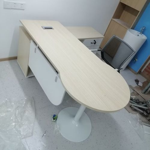 办公桌书桌医生诊所所卫生院接诊宠物医院专科养老就诊断桌椅学校