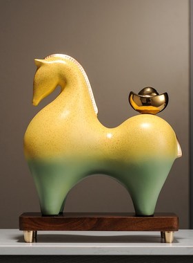 家居装饰品客厅酒柜电视柜马上有钱元宝马摆件招财乔迁新房工艺品