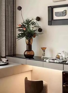 现代中古侘寂风样板房梳妆台花艺香薰飘窗托盘茶具组合装饰摆件