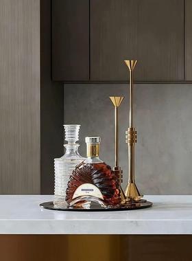 现代意式轻奢样板房餐桌吧台厨房台面酒具烛台托盘组合装饰摆件