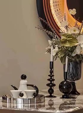 中古侘寂风现代样板房客厅餐桌花艺茶具托盘烛台组合装饰摆件