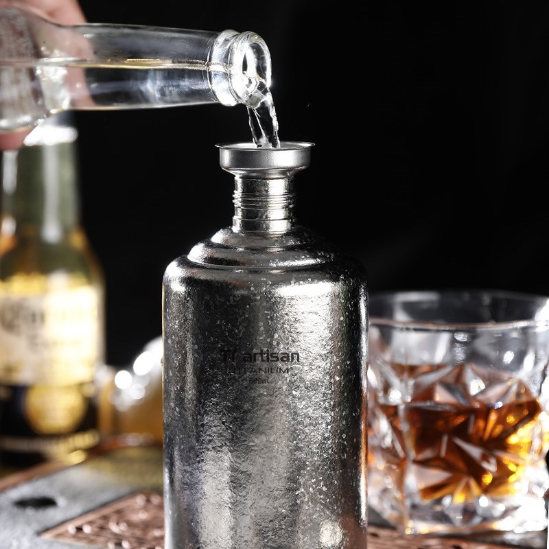 钛工匠纯钛酒壶一斤装家用白酒壶户外露营大容量纯钛酒瓶子钛酒壶