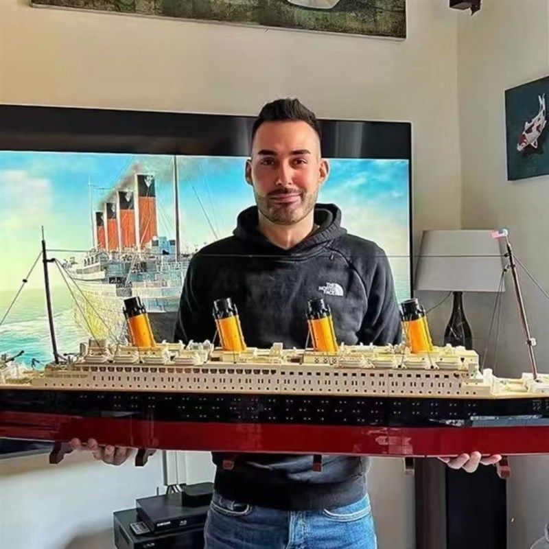 2025爆款泰坦尼克号积木轮船模型成人高难度男孩益智玩具大型礼物