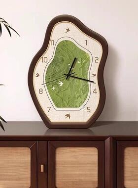 绿色风景摆座钟表客厅实用中古高级感创意静音摆放桌面时钟摆台式