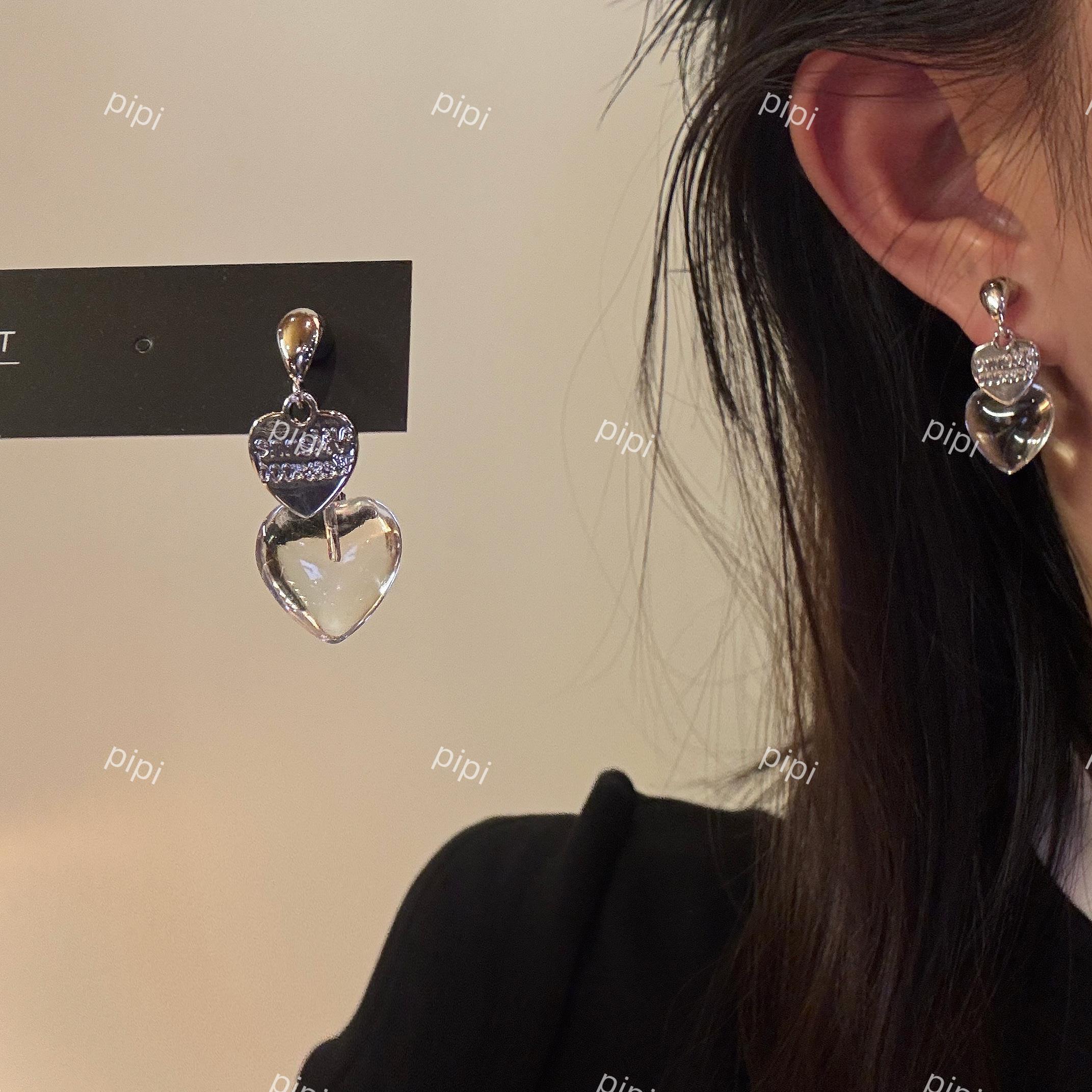pipi原创设计英文爱心冰透水水桃心两戴款耳环女百搭小众耳坠银针