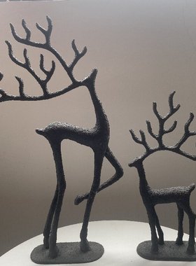 北欧简约圣诞节铸铁鹿样板房民宿景观氛围装饰复古做旧摆件工艺品