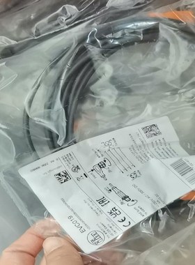 EVC019易福门IFM公母头连接线  100议价