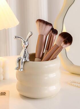 可爱少女心笔筒大容量高级感学生书桌收纳摆件书房卧室化妆台笔架