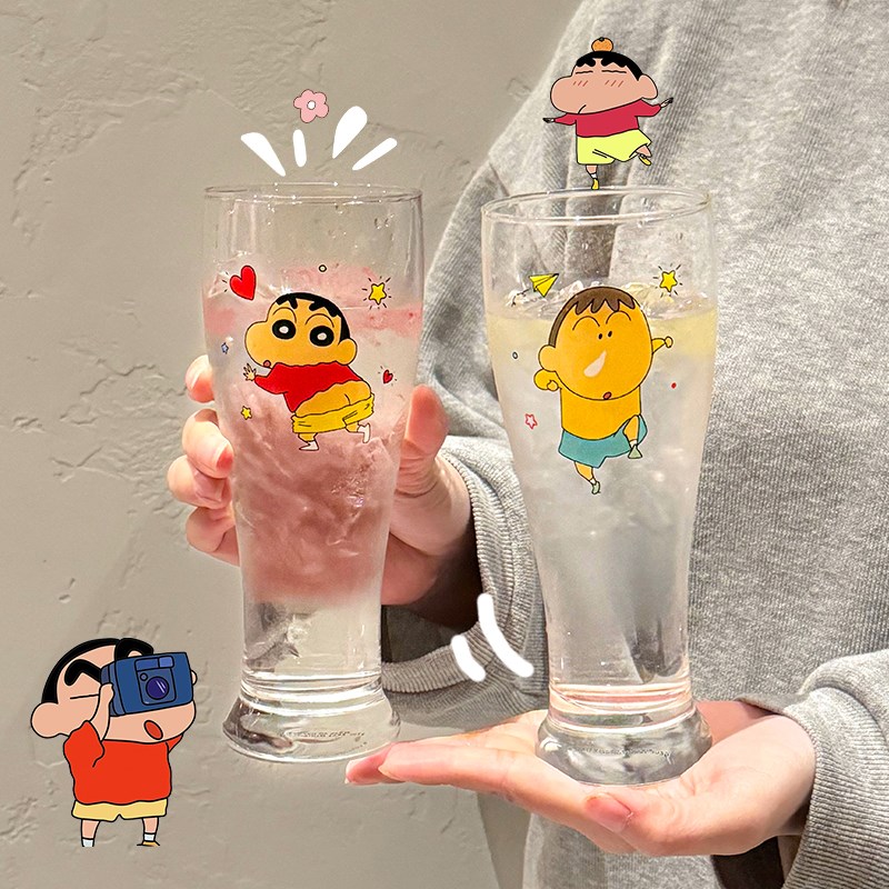 正版蜡笔小新啤酒杯大容量玻璃杯水杯家用杯子酒杯果汁杯饮料杯