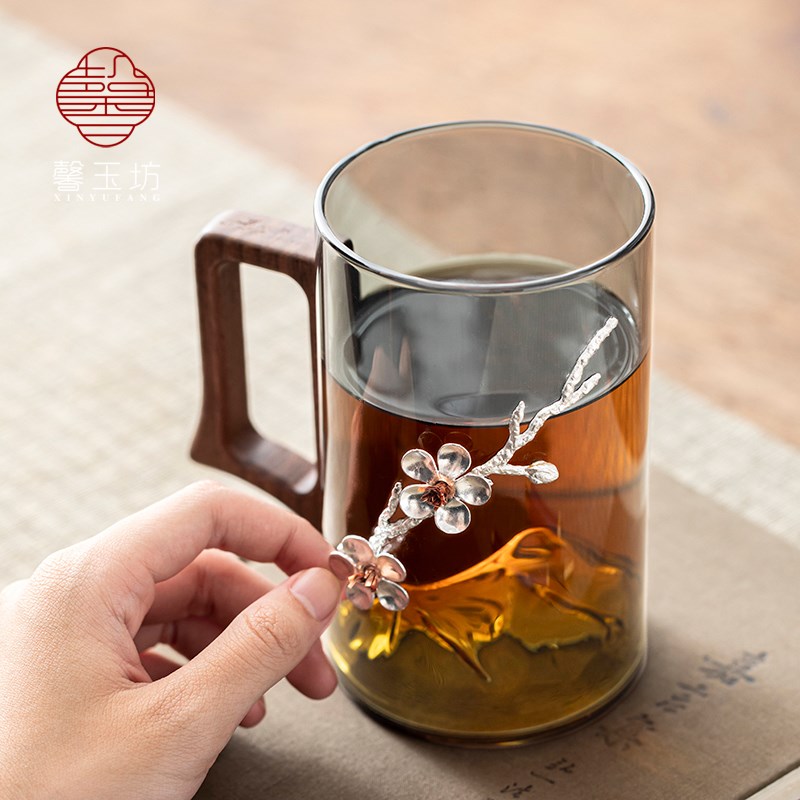 新中式轻奢锡梅花烟灰玻璃杯木把观山喝水杯子耐热茶杯办公杯创意