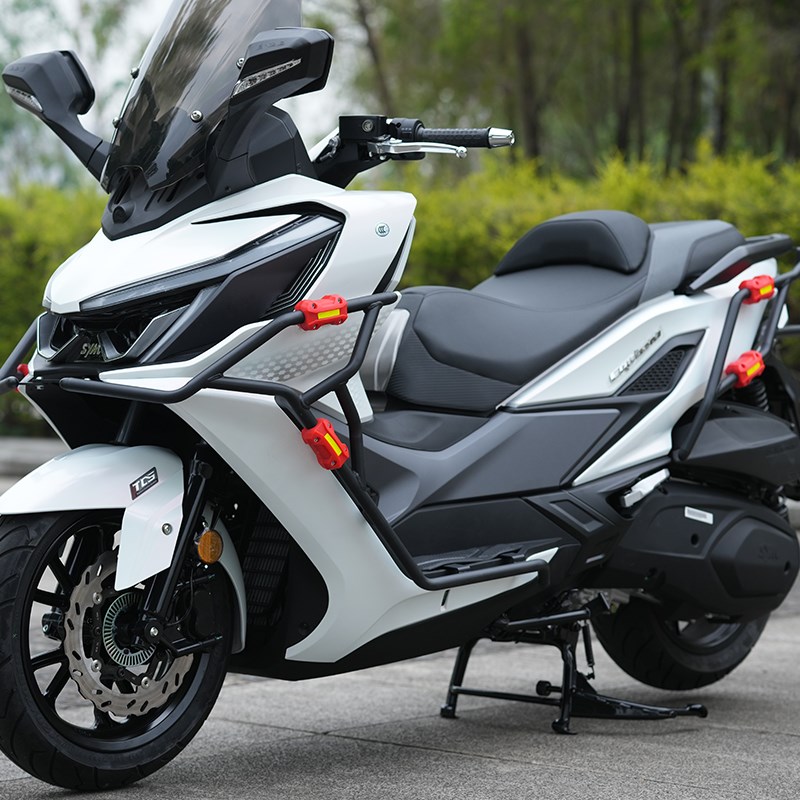 适用三阳巡弋400前后护杠改装保险杠MAXSYM400排气杠Y后尾架防摔