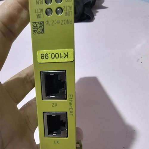 皮尔滋安全继电器PilZ 773713 .实物 摄,成色如图