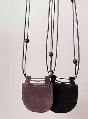 麂皮绒月牙包mini项链装饰品设计感精致吊坠穿搭叠戴百搭链子新款