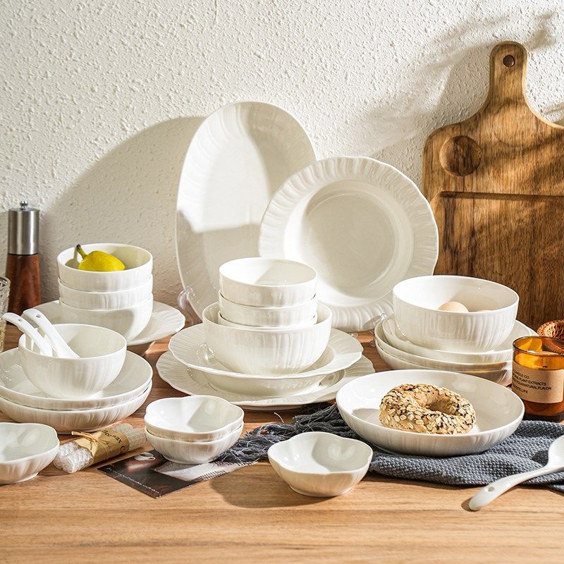 舍里白色高级感碗碗碟套装家用2024新款陶瓷餐具套装碗筷碗盘组合