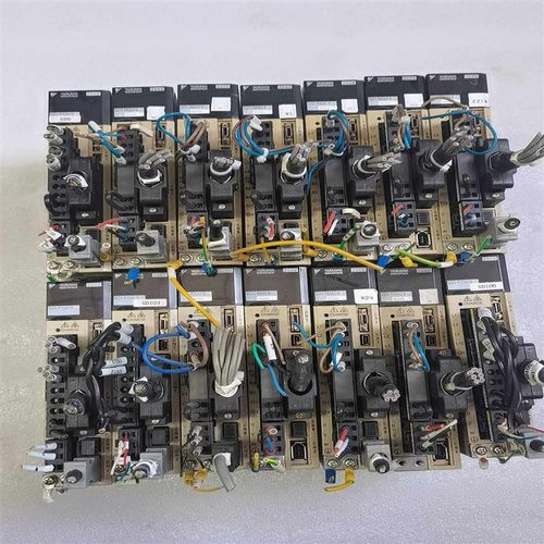 安川5系三相伺服驱动器,型号SGDV-R70A01B,拆机件