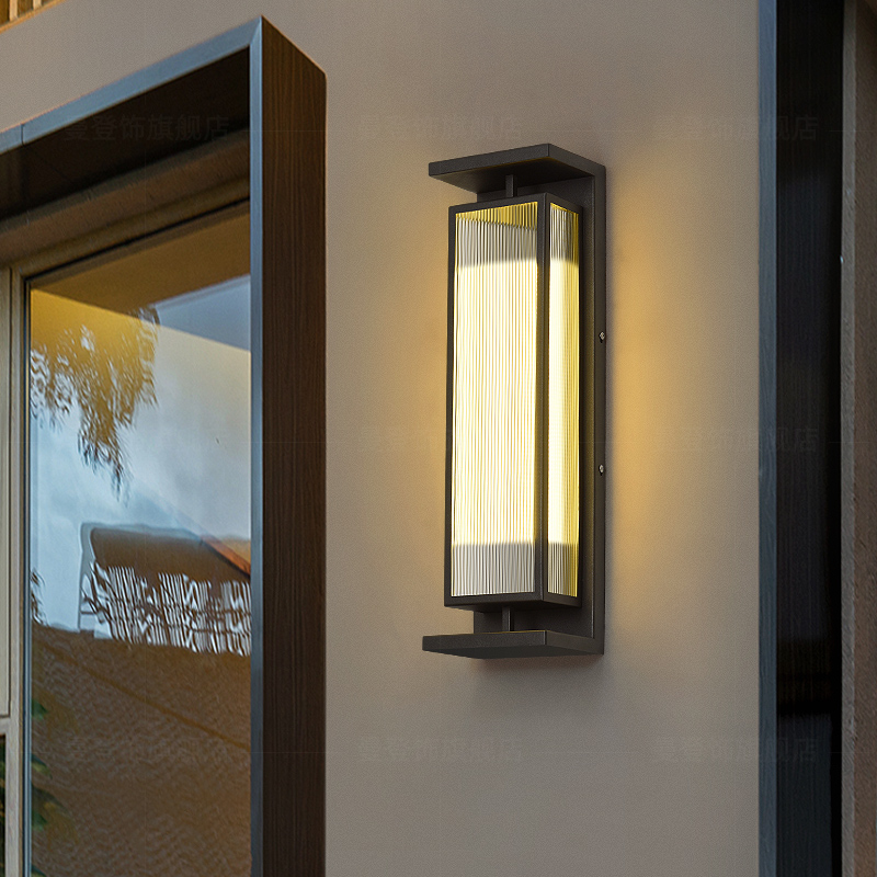 别墅户外太阳能壁灯庭院门口x柱子入户门家用防水壁灯露台花园壁