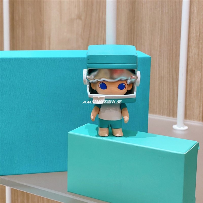 潮流情侣车载香薰汽车摆件香氛出风口挂件装饰钥匙扣公仔礼盒送礼