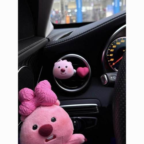 车载香薰可爱小海狸汽车出风口夹香氛女生车内装饰品新车礼物淡香
