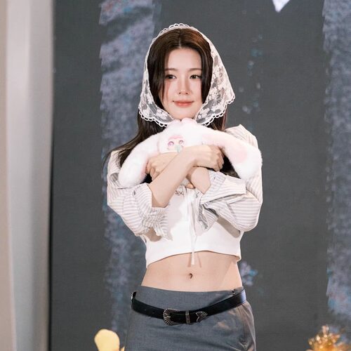 I-DLE同款豆包deepseek&AI智能毛绒玩具男女送礼陪伴玩偶挂饰公仔