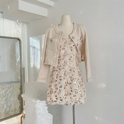 桃子自制 新款圆领纯色长袖短款复古高级感小众气质小香风外套女