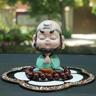 卡通可爱摇头摆件西游记公仔饰品汽车车载车内装 饰用品猪八戒礼物