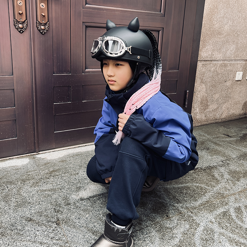 安全头盔个性改装机车摩托外卖y滑雪头盔恶魔角鹿角装饰马尾辫假