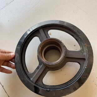 车导向轮壳体 70收割机配件原厂装 潍柴雷沃RG50