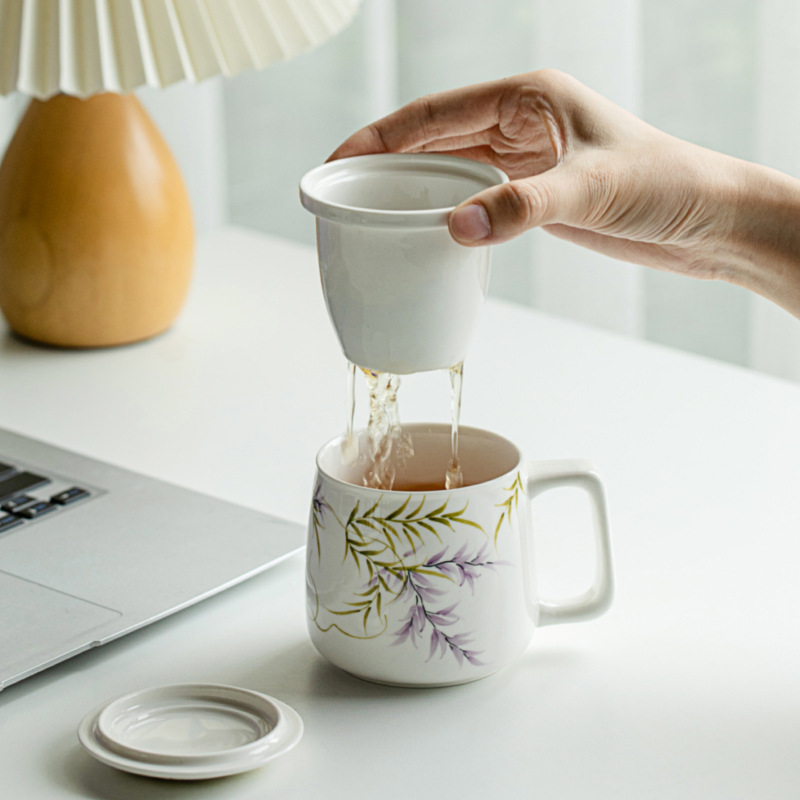 昌朴居纯手绘紫藤花泡茶陶瓷柄马克杯带盖过滤网办公室茶水分离杯
