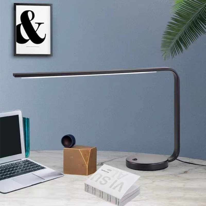 北欧简约书房台灯办公现代创意阅读灯床头个性书桌客厅护眼台灯