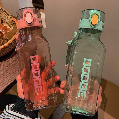 新款学生水杯大容量户外运动水壶 便携休闲男女生塑料休闲太空杯