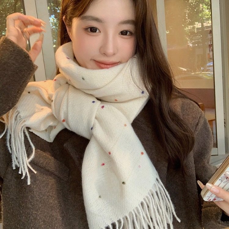 纯色白色围巾女秋冬季2025新款波点流苏韩版披肩两用高级感围脖