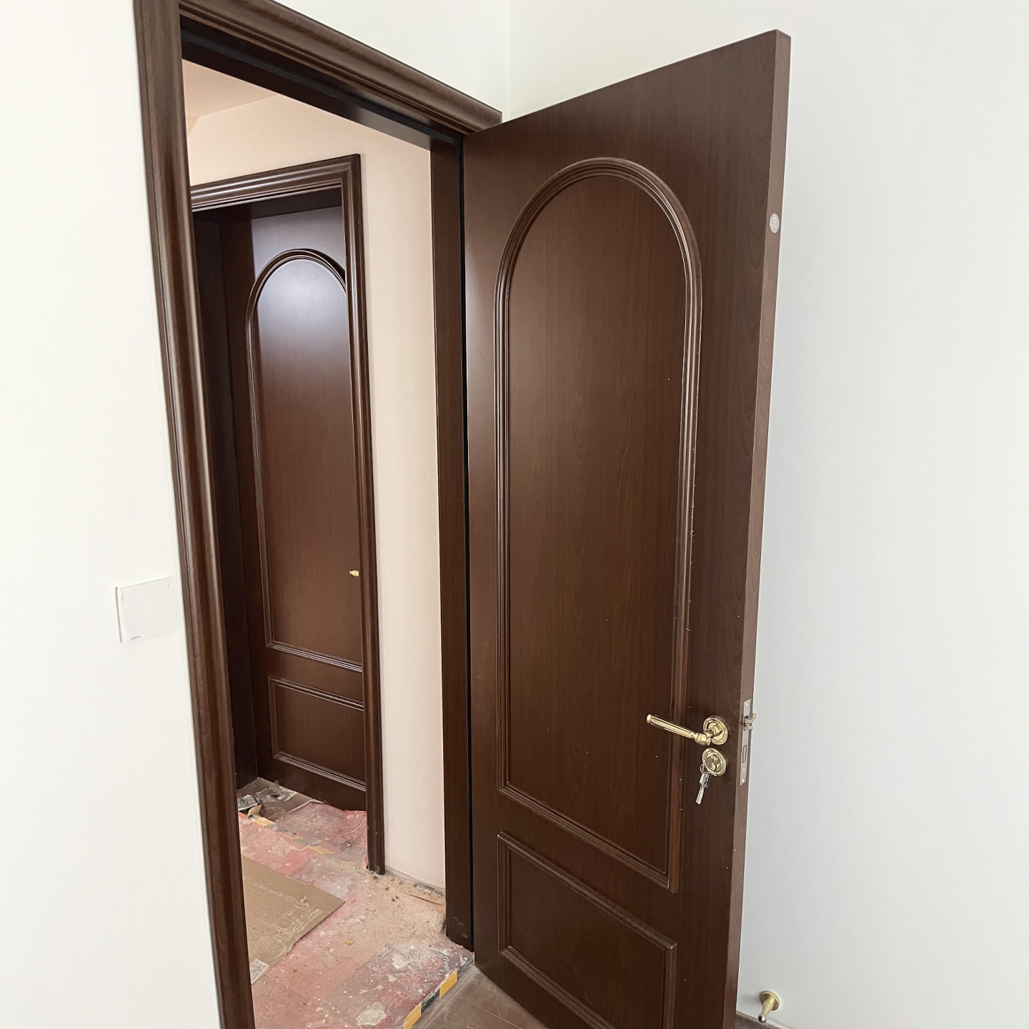 复古简约风实木拱形门卧室门