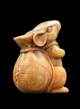 天然绿檀木雕送财鼠小摆件创意桌面装饰品手把件文玩招财转运生肖