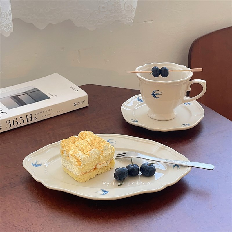 一家小店 飞入寻常百姓家 微瑕 日式F复古 浮雕燕子早餐碟甜品点