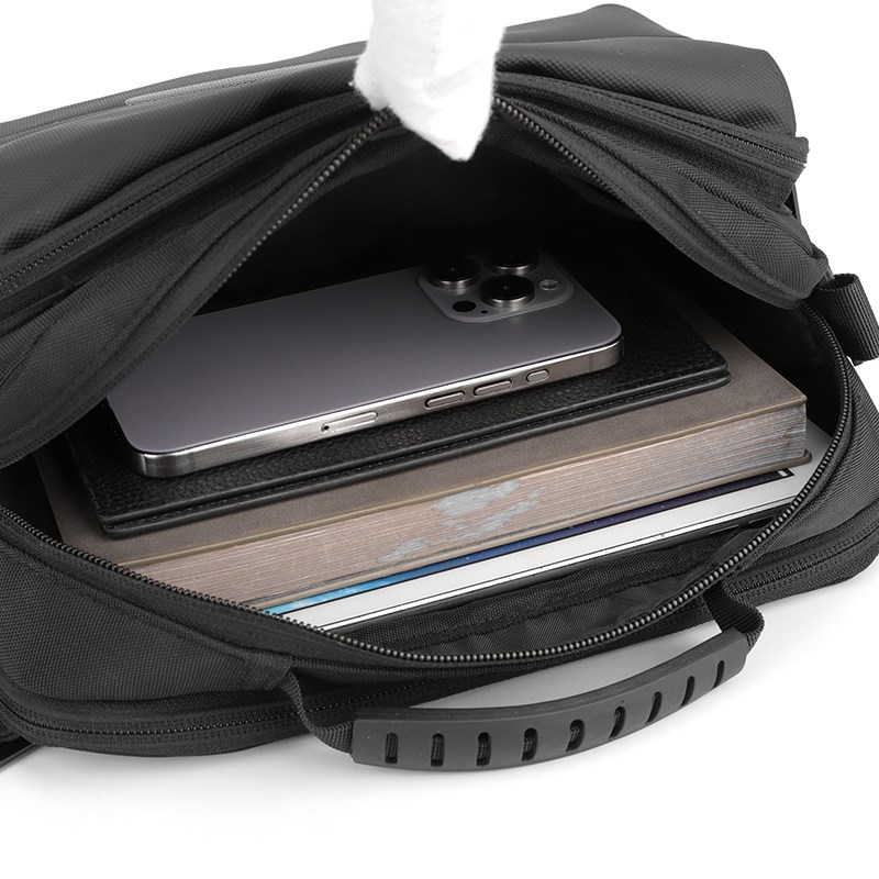 日系简约单肩包男士休闲横款斜挎包防水潮流相机包商务邮差包胸包