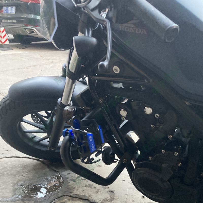 适用本田REBEL叛逆者CM300/500/1100摩托车改装保险杠水杯瓶支架