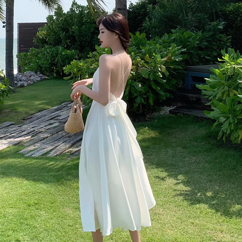碎花吊带连衣裙女拍照衣服海边巴厘岛三亚沙滩裙性感露背度假长裙
