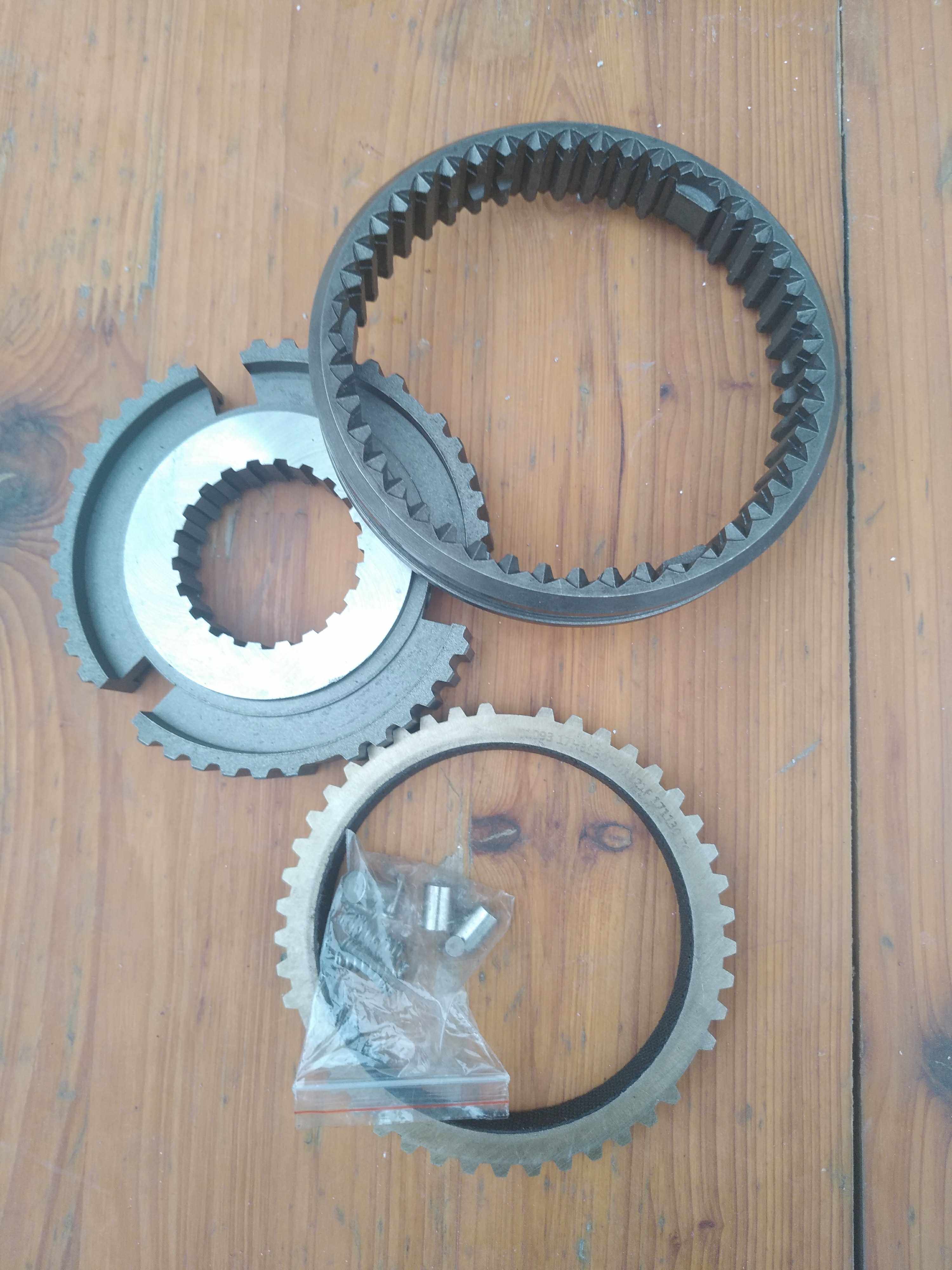 跃进17H6s350变速箱     三档同步器总成 老款N600174917