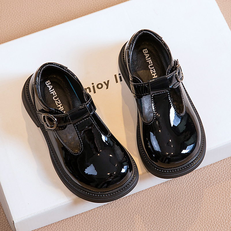 女童黑色皮鞋f真皮英伦新款春秋儿童软底白色小学生女孩公主表演