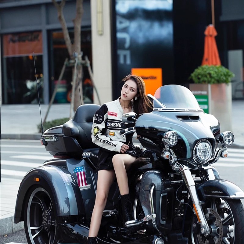 进口哈雷滑翔正三轮金刚狼复古巡航 V缸太子旅行重机大踏板摩托车