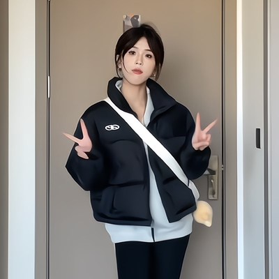 美式潮牌黑色短款立领羽绒服女2024冬装新款小个子加厚白鸭绒外套
