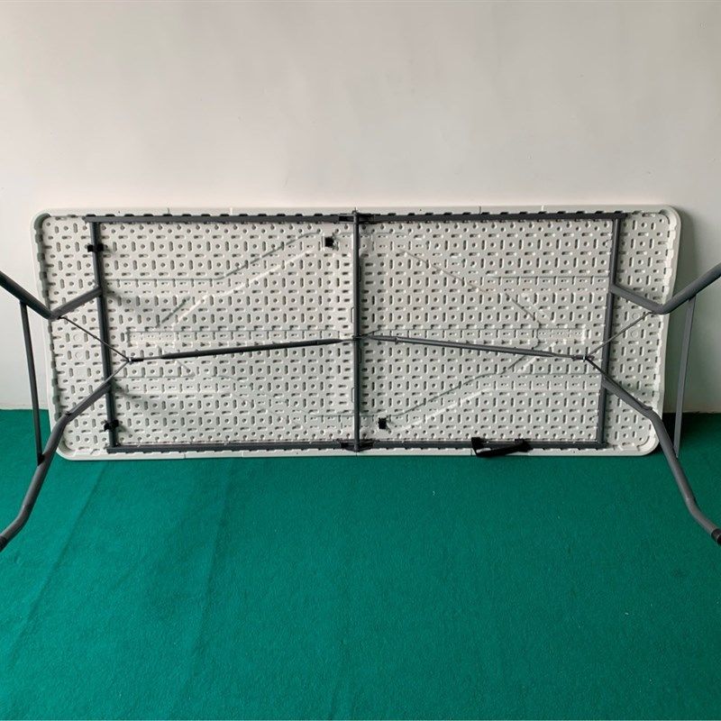 1.8米户外塑料折叠桌会议长条吹塑桌夜市摆摊桌子便携式宴会餐桌