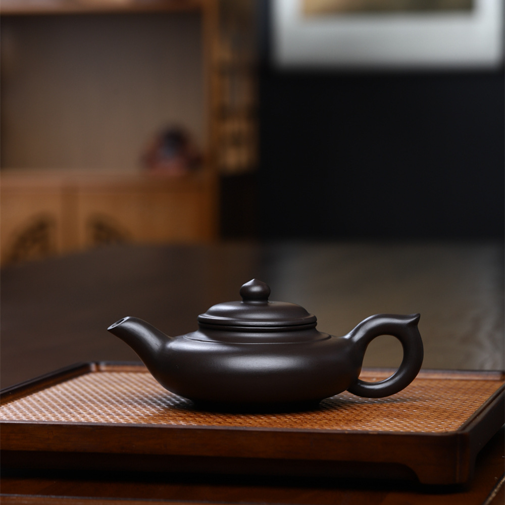 宜兴名家纯全手工紫砂壶原矿黑泥扁笑樱紫砂壶泡茶壶内壁章齐全