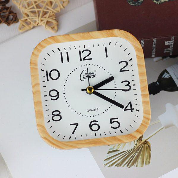 静音康巴丝方形闹钟床头简约小台钟老人学生专用座钟卧室用小钟表,家居饰品,台钟/闹钟,淘宝优惠券,粉丝福利购,淘宝优惠卷