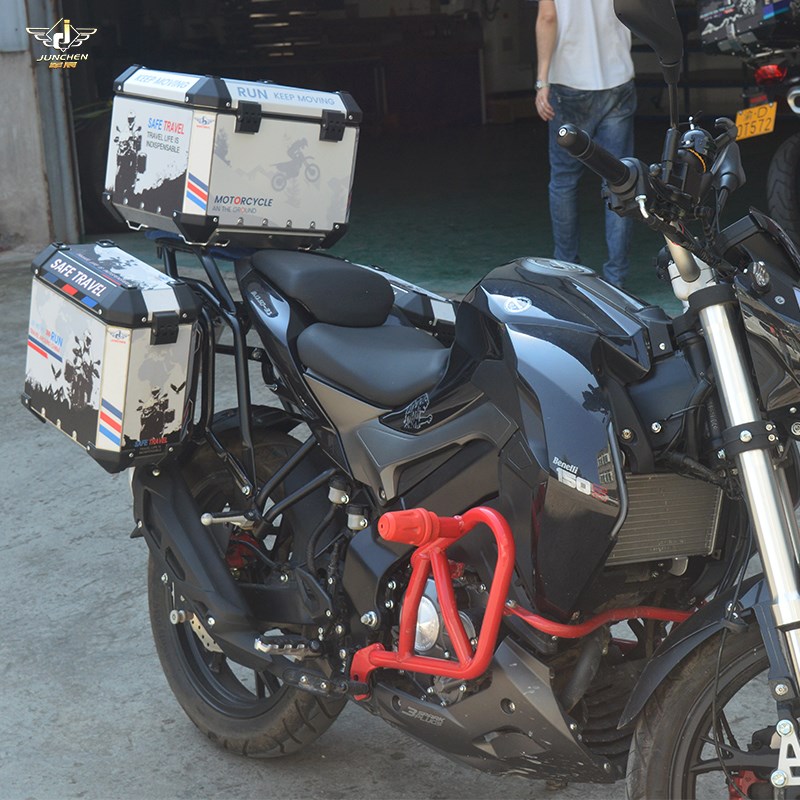 适用于贝纳利小迅龙摩n托车150S边箱快拆尾箱铝合金三箱侧箱尾货