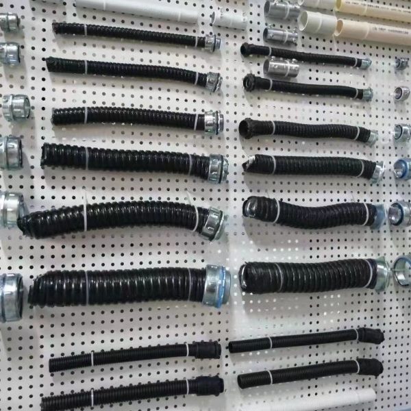 洞洞板货架上墙家用厨房收纳手机配件饰品展示架五金工具挂板