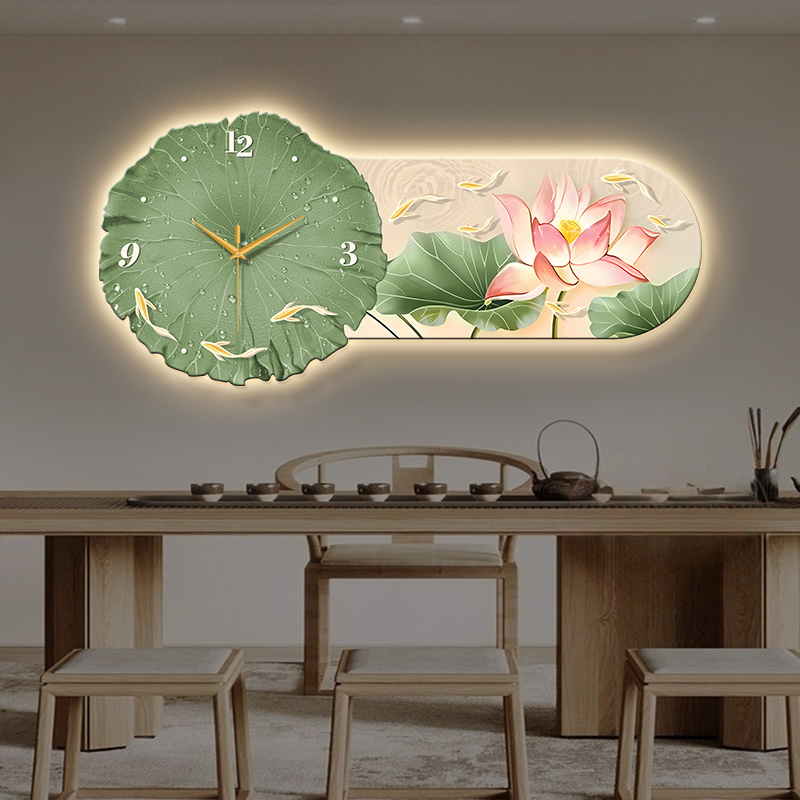 新中式饭厅装饰画荷花九鱼饭厅背B景墙挂画现代轻奢客厅带时钟挂图片