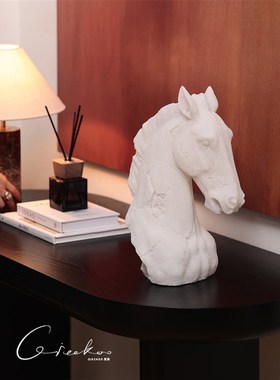 契阔家居客厅e办公室桌面雅典白马头现代轻奢玄关装饰雕塑艺术摆