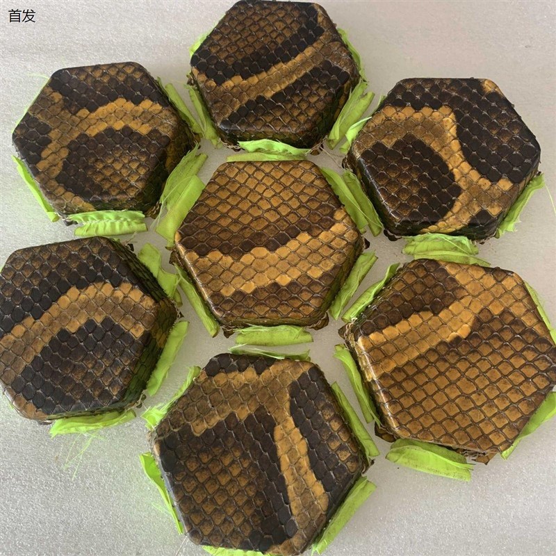 二胡琴皮蟒皮 二胡手工蒙皮 六角二胡用L皮 尾部脊背皮 实物图