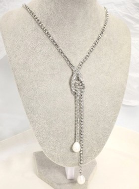 韩版新款大气爪链水滴闪钻毛衣链女长款简K约百搭网红珍珠项链配